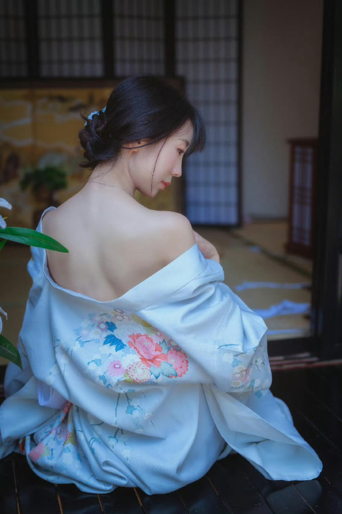 哭声 封面